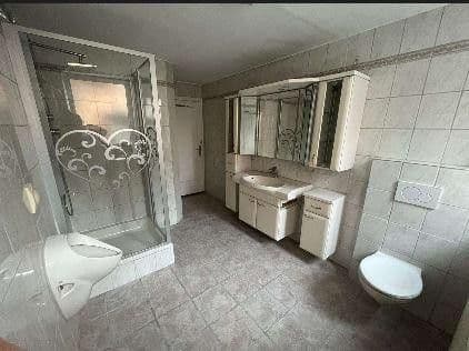 Prenájom bytu 5-izbový 130 m², Neue Bergstraße 23, Landshut, Bavorsko Prenájom bytu 5-izbový 130 m², Neue Bergstraße 23, Landshut, Bavorsko