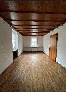 Prenájom bytu 5-izbový 130 m², Neue Bergstraße 23, Landshut, Bavorsko Prenájom bytu 5-izbový 130 m², Neue Bergstraße 23, Landshut, Bavorsko