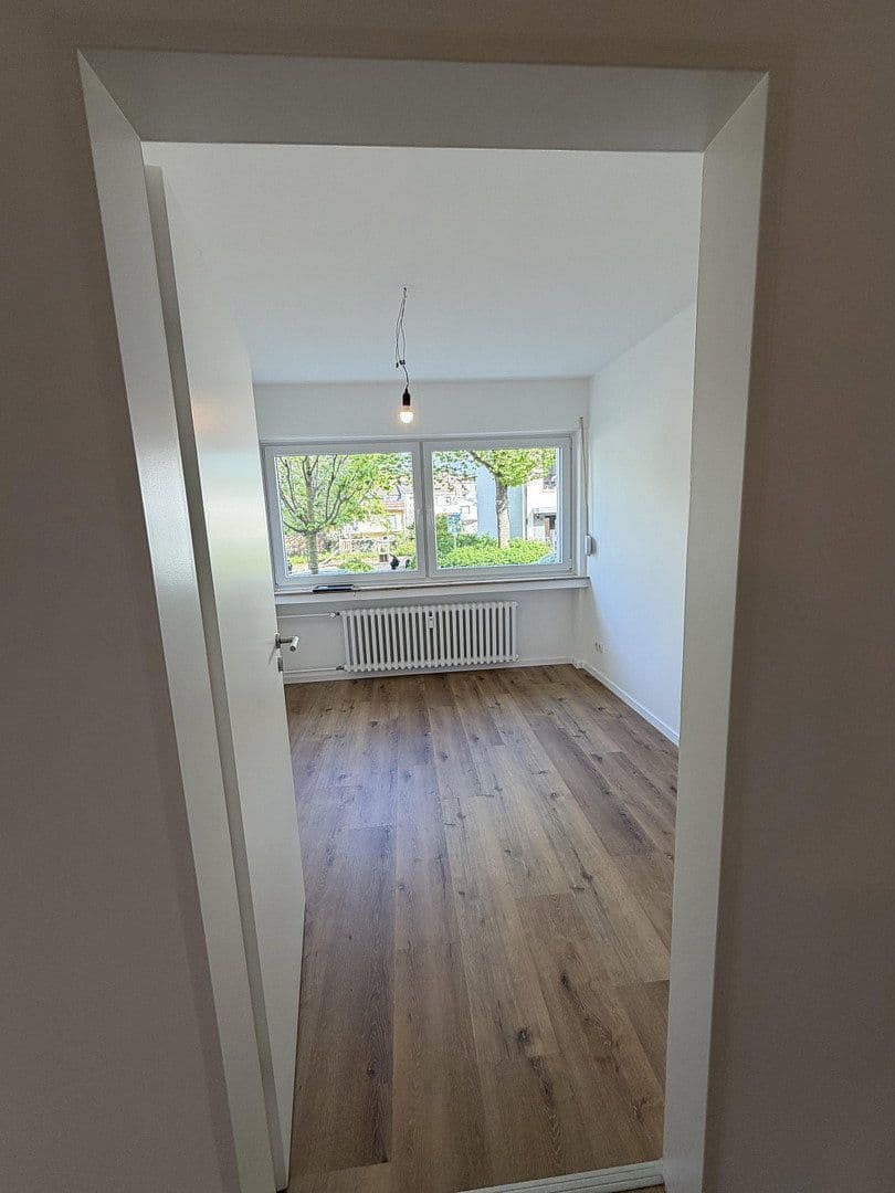 Prenájom bytu 3-izbový 87 m², Enggasse 29, Bonn, Severné Porýnie - Westfálsko Prenájom bytu 3-izbový 87 m², Enggasse 29, Bonn, Severné Porýnie - Westfálsko