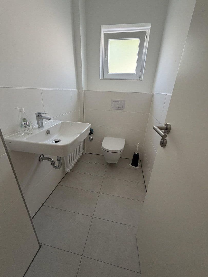 Prenájom bytu 3-izbový 87 m², Enggasse 29, Bonn, Severné Porýnie - Westfálsko Prenájom bytu 3-izbový 87 m², Enggasse 29, Bonn, Severné Porýnie - Westfálsko