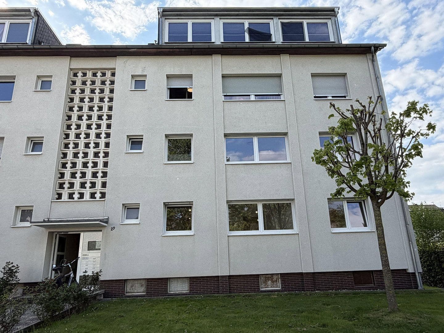 Prenájom bytu 3-izbový 87 m², Enggasse 29, Bonn, Severné Porýnie - Westfálsko Prenájom bytu 3-izbový 87 m², Enggasse 29, Bonn, Severné Porýnie - Westfálsko