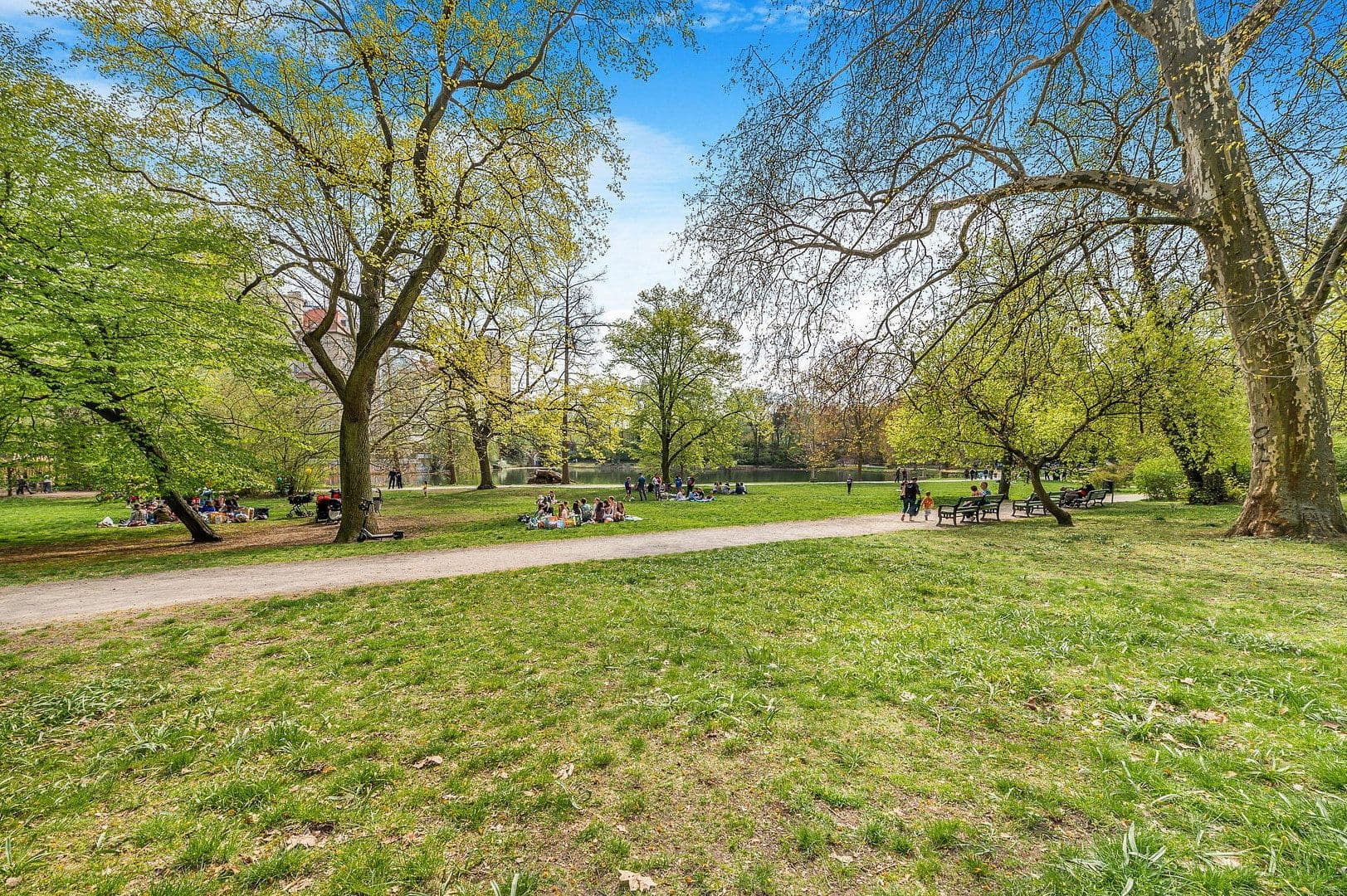 Predaj bytu 2-izbový 57 m², Berlin, Berlín Predaj bytu 2-izbový 57 m², Berlin, Berlín