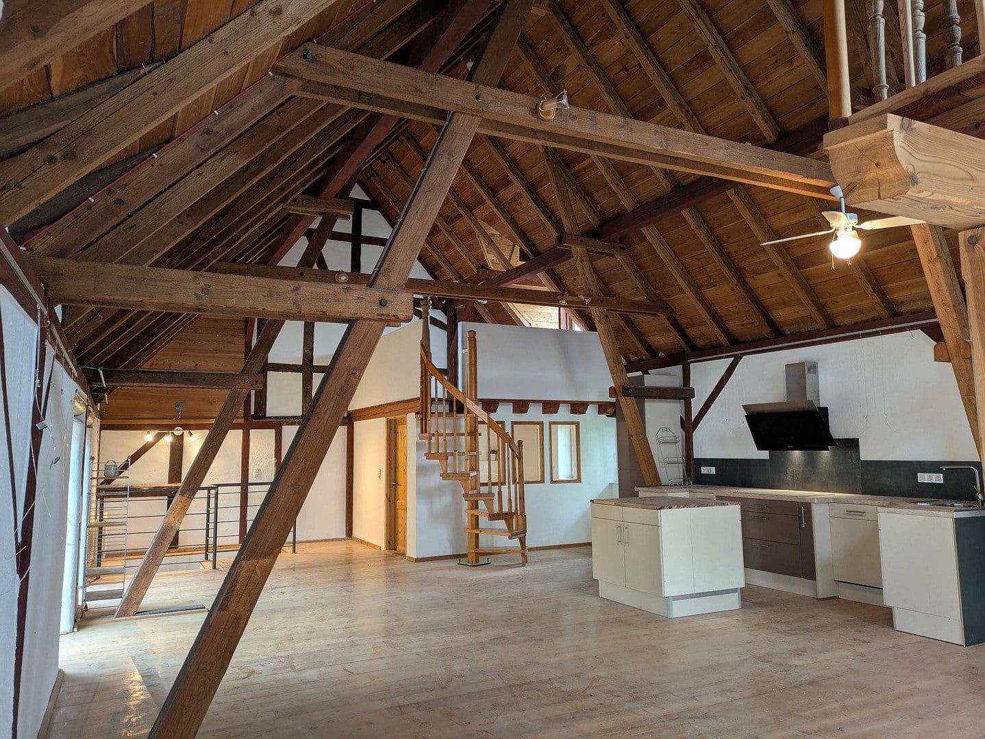 Prenájom bytu 1-izbový 100 m², Brachttal, Hesensko Prenájom bytu 1-izbový 100 m², Brachttal, Hesensko