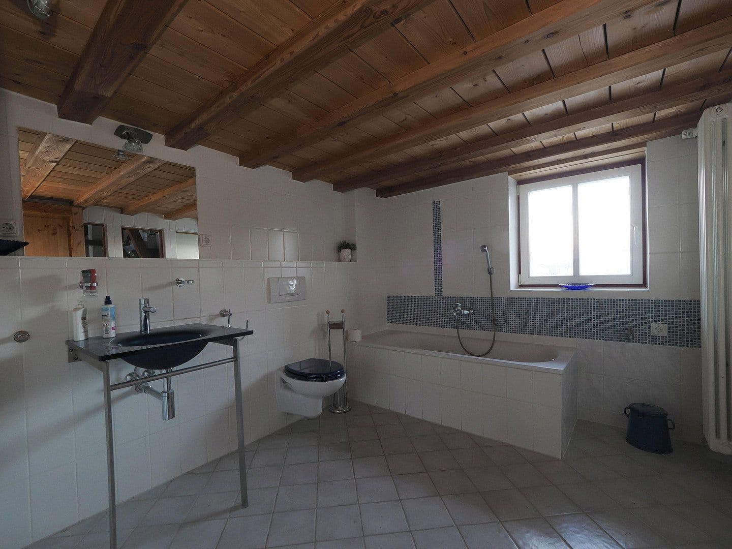 Prenájom bytu 1-izbový 100 m², Brachttal, Hesensko Prenájom bytu 1-izbový 100 m², Brachttal, Hesensko