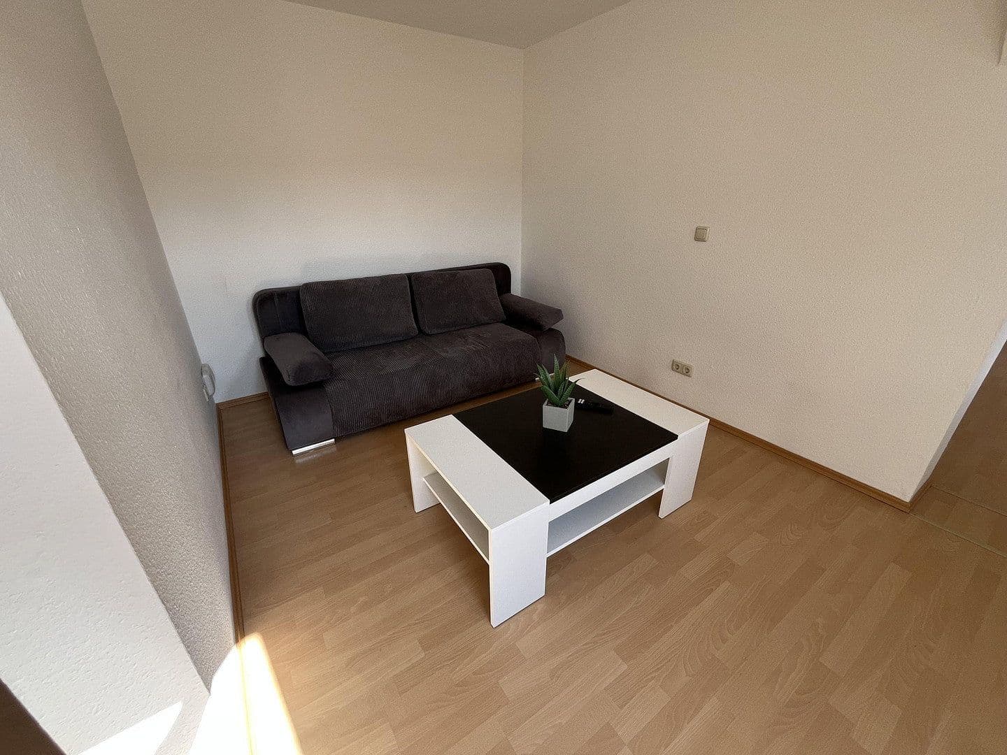 Prenájom bytu 2-izbový 48 m², Weststraße 36, Chemnitz, Sasko Prenájom bytu 2-izbový 48 m², Weststraße 36, Chemnitz, Sasko
