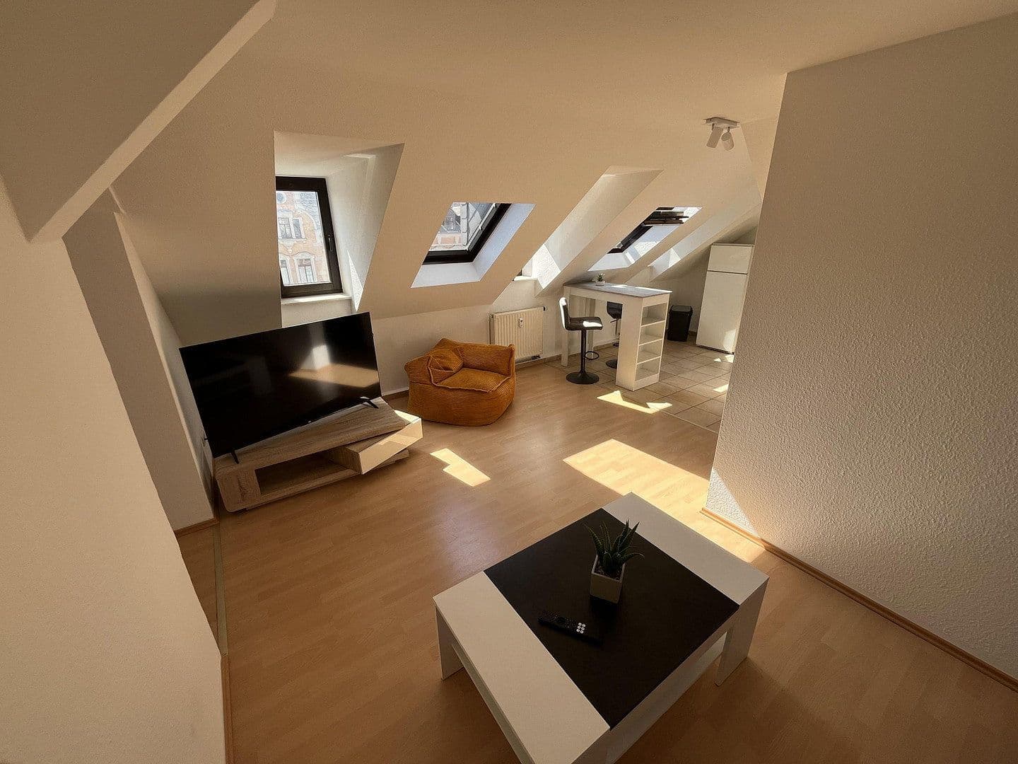 Prenájom bytu 2-izbový 48 m², Weststraße 36, Chemnitz, Sasko Prenájom bytu 2-izbový 48 m², Weststraße 36, Chemnitz, Sasko