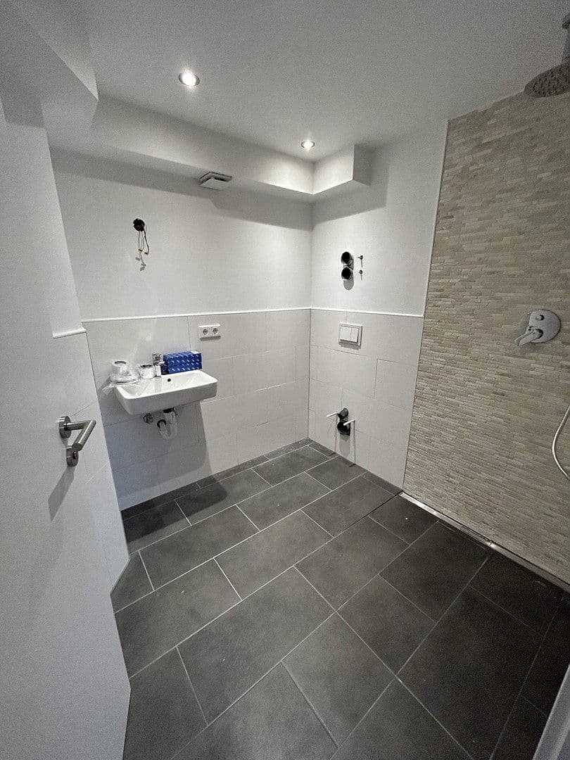 Prenájom bytu 1-izbový 18 m², Diemersteinstraße 1, Ludwigshafen am Rhein, Porýnie-Falcko Prenájom bytu 1-izbový 18 m², Diemersteinstraße 1, Ludwigshafen am Rhein, Porýnie-Falcko