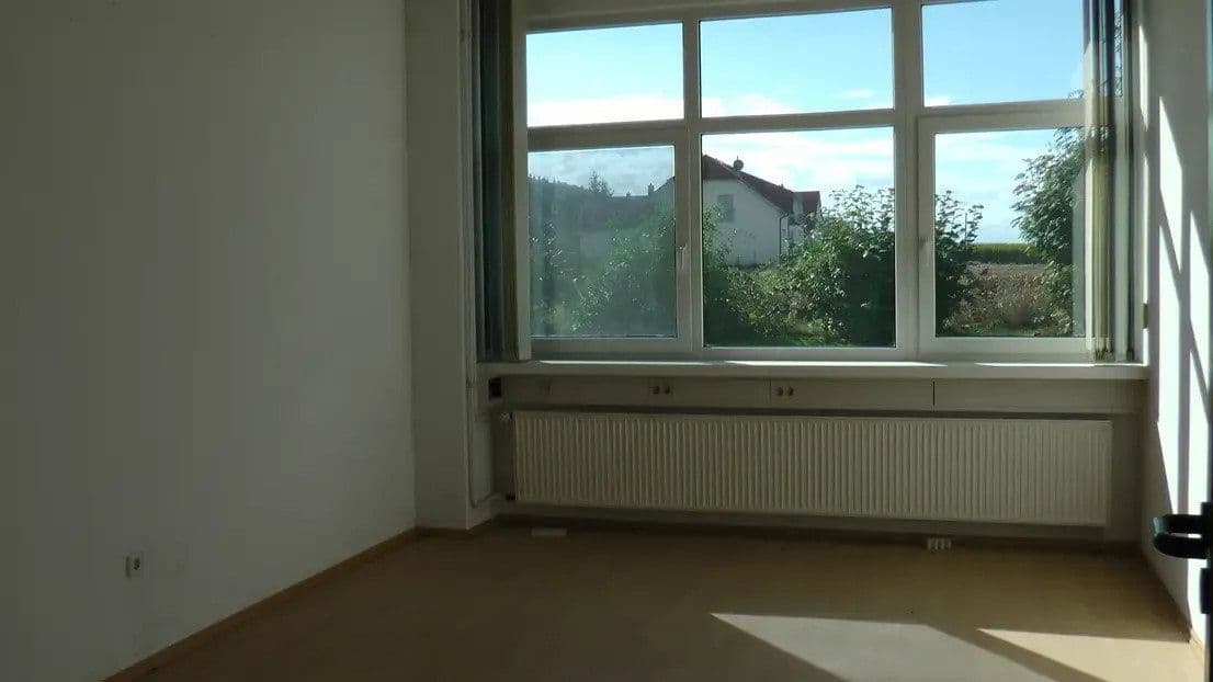 Prenájom nebytového priestoru 4.000 m², Werkstraße 3, Buch, Bavorsko Prenájom nebytového priestoru 4.000 m², Werkstraße 3, Buch, Bavorsko