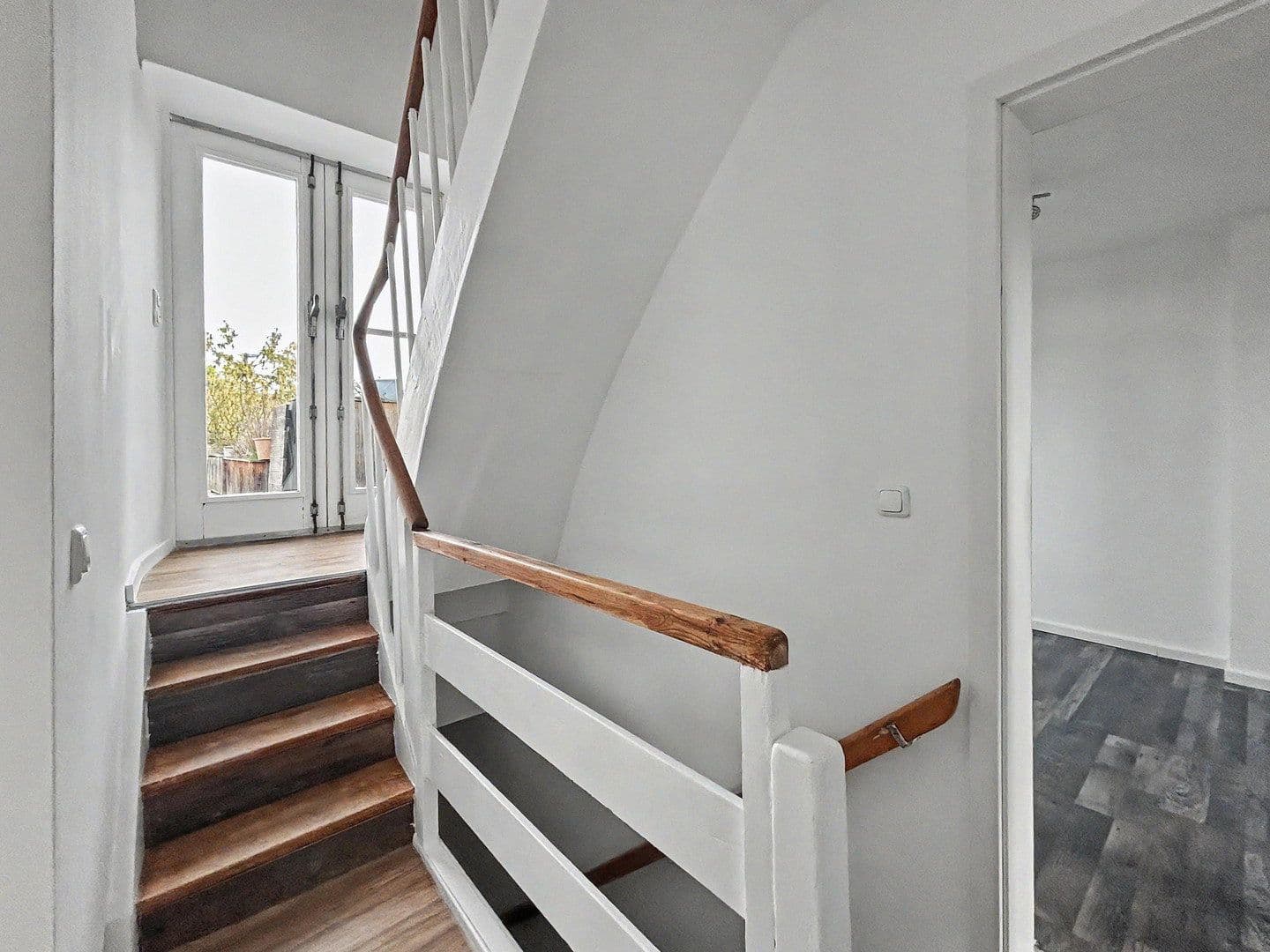 Prenájom domu 150 m², pozemek 65 m², Köln, Severné Porýnie - Westfálsko Prenájom domu 150 m², pozemek 65 m², Köln, Severné Porýnie - Westfálsko