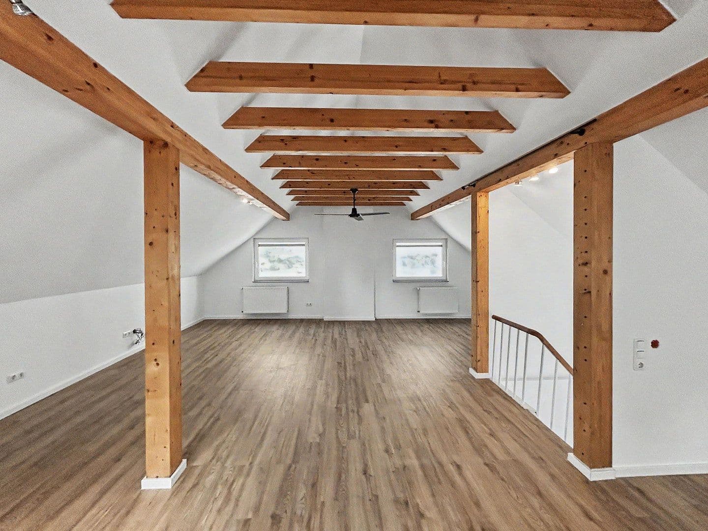 Prenájom domu 150 m², pozemek 65 m², Köln, Severné Porýnie - Westfálsko Prenájom domu 150 m², pozemek 65 m², Köln, Severné Porýnie - Westfálsko