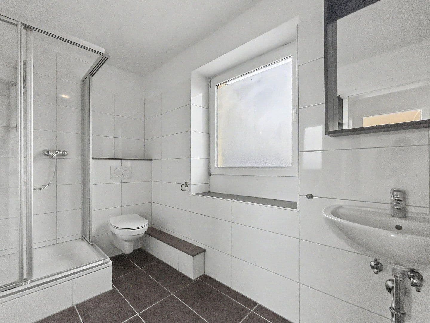 Prenájom domu 150 m², pozemek 65 m², Köln, Severné Porýnie - Westfálsko Prenájom domu 150 m², pozemek 65 m², Köln, Severné Porýnie - Westfálsko