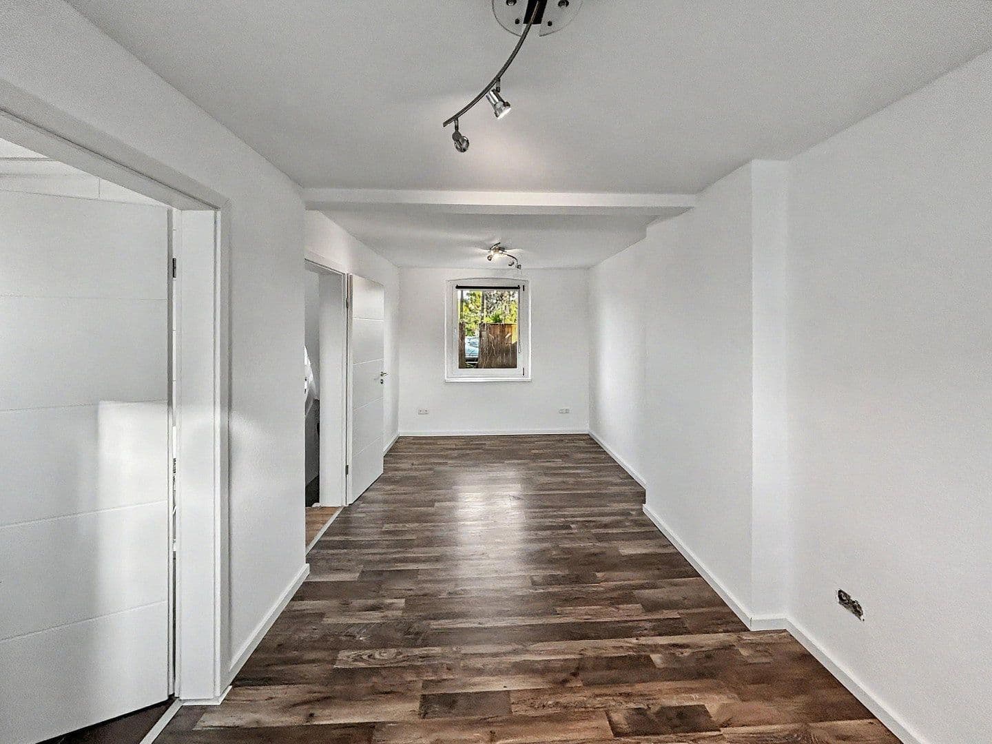 Prenájom domu 150 m², pozemek 65 m², Köln, Severné Porýnie - Westfálsko Prenájom domu 150 m², pozemek 65 m², Köln, Severné Porýnie - Westfálsko