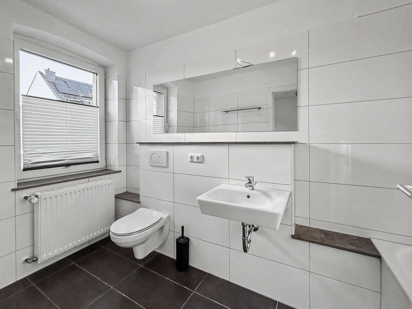 Prenájom domu 150 m², pozemek 65 m², Köln, Severné Porýnie - Westfálsko Prenájom domu 150 m², pozemek 65 m², Köln, Severné Porýnie - Westfálsko