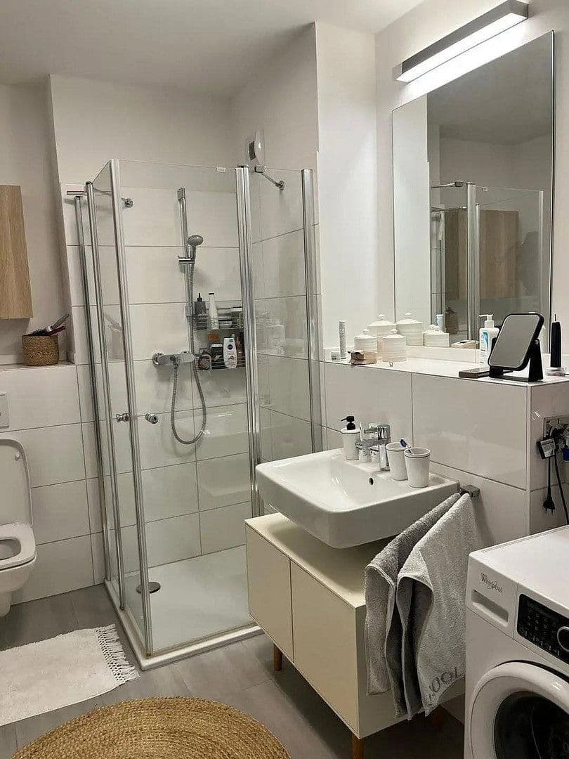 Prenájom bytu 2-izbový 67 m², Düsseldorf, Severné Porýnie - Westfálsko Prenájom bytu 2-izbový 67 m², Düsseldorf, Severné Porýnie - Westfálsko