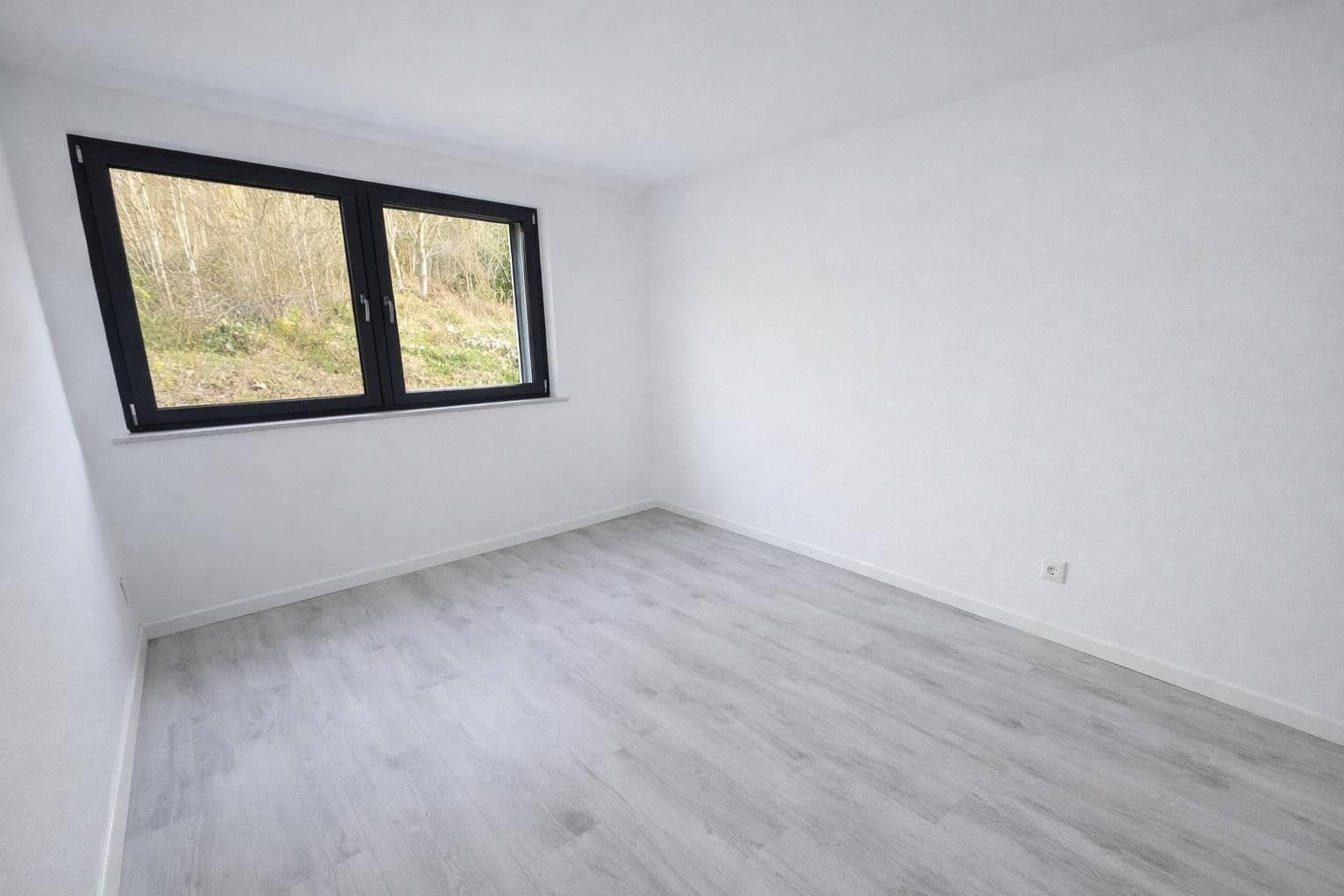 Prenájom bytu 2-izbový 60 m², Hüttemeisterstraße 15, Lüdenscheid, Severné Porýnie - Westfálsko Prenájom bytu 2-izbový 60 m², Hüttemeisterstraße 15, Lüdenscheid, Severné Porýnie - Westfálsko
