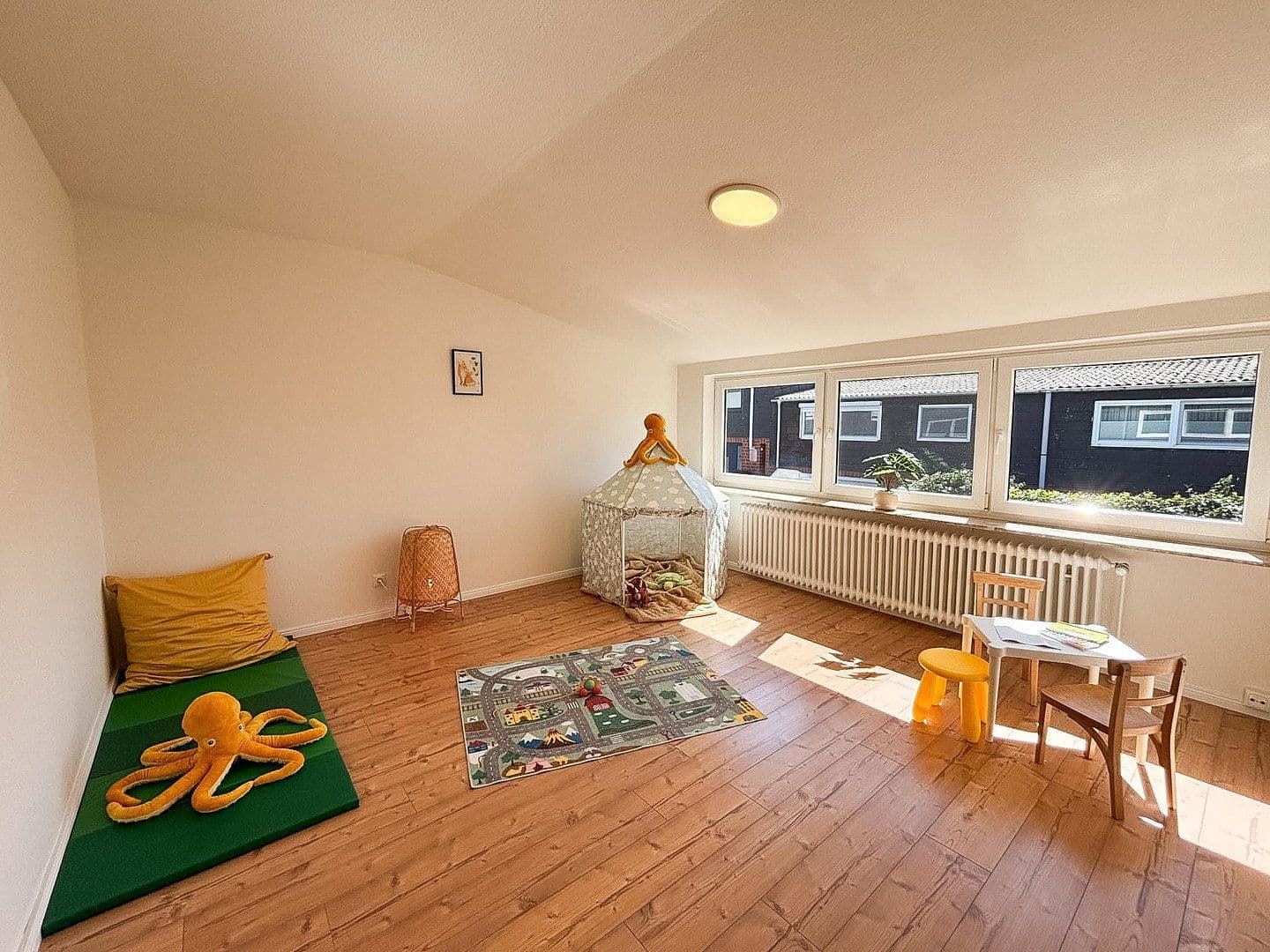 Predaj domu 117 m², pozemek 173 m², Stade, Dolné Sasko Predaj domu 117 m², pozemek 173 m², Stade, Dolné Sasko