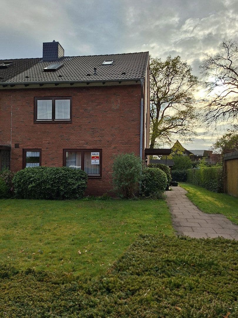 Predaj domu 130 m², pozemek 451 m², Norderstedt, Šlezvicko-Holštajnsko Predaj domu 130 m², pozemek 451 m², Norderstedt, Šlezvicko-Holštajnsko