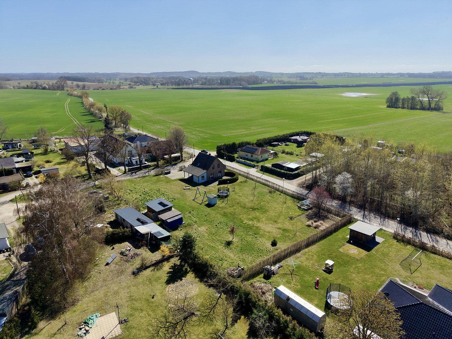 Predaj pozemku 690 m², Kartlow 34, Neuburg, Meklenbursko-Predpomoransko Predaj pozemku 690 m², Kartlow 34, Neuburg, Meklenbursko-Predpomoransko