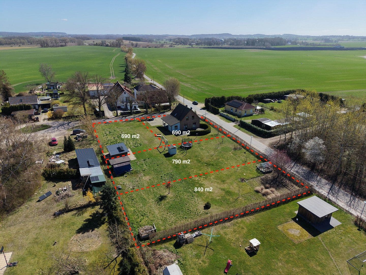 Predaj pozemku 690 m², Kartlow 34, Neuburg, Meklenbursko-Predpomoransko Predaj pozemku 690 m², Kartlow 34, Neuburg, Meklenbursko-Predpomoransko
