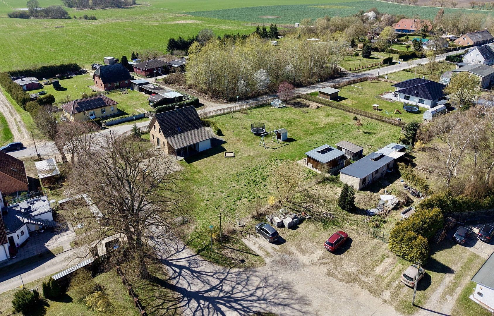 Predaj pozemku 690 m², Kartlow 34, Neuburg, Meklenbursko-Predpomoransko Predaj pozemku 690 m², Kartlow 34, Neuburg, Meklenbursko-Predpomoransko