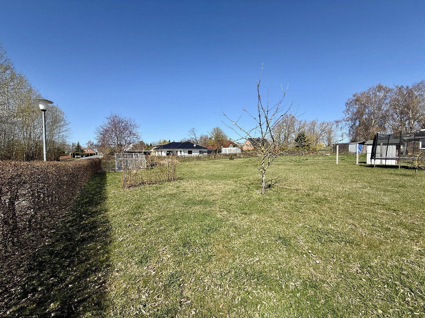 Predaj pozemku 690 m², Kartlow 34, Neuburg, Meklenbursko-Predpomoransko Predaj pozemku 690 m², Kartlow 34, Neuburg, Meklenbursko-Predpomoransko