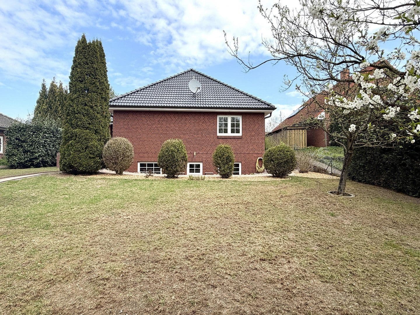 Predaj domu 125 m², pozemek 780 m², Pferdekoppel 14, Neetze, Dolné Sasko Predaj domu 125 m², pozemek 780 m², Pferdekoppel 14, Neetze, Dolné Sasko