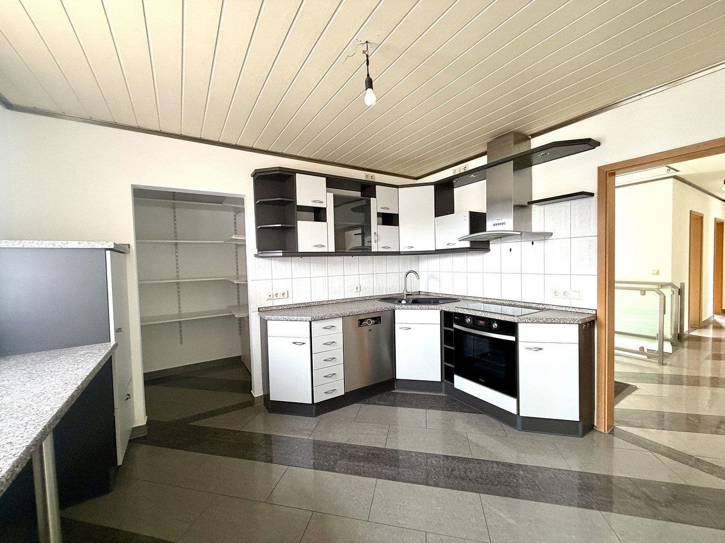 Predaj domu 125 m², pozemek 780 m², Pferdekoppel 14, Neetze, Dolné Sasko Predaj domu 125 m², pozemek 780 m², Pferdekoppel 14, Neetze, Dolné Sasko