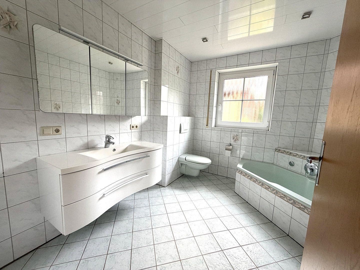 Predaj domu 125 m², pozemek 780 m², Pferdekoppel 14, Neetze, Dolné Sasko Predaj domu 125 m², pozemek 780 m², Pferdekoppel 14, Neetze, Dolné Sasko