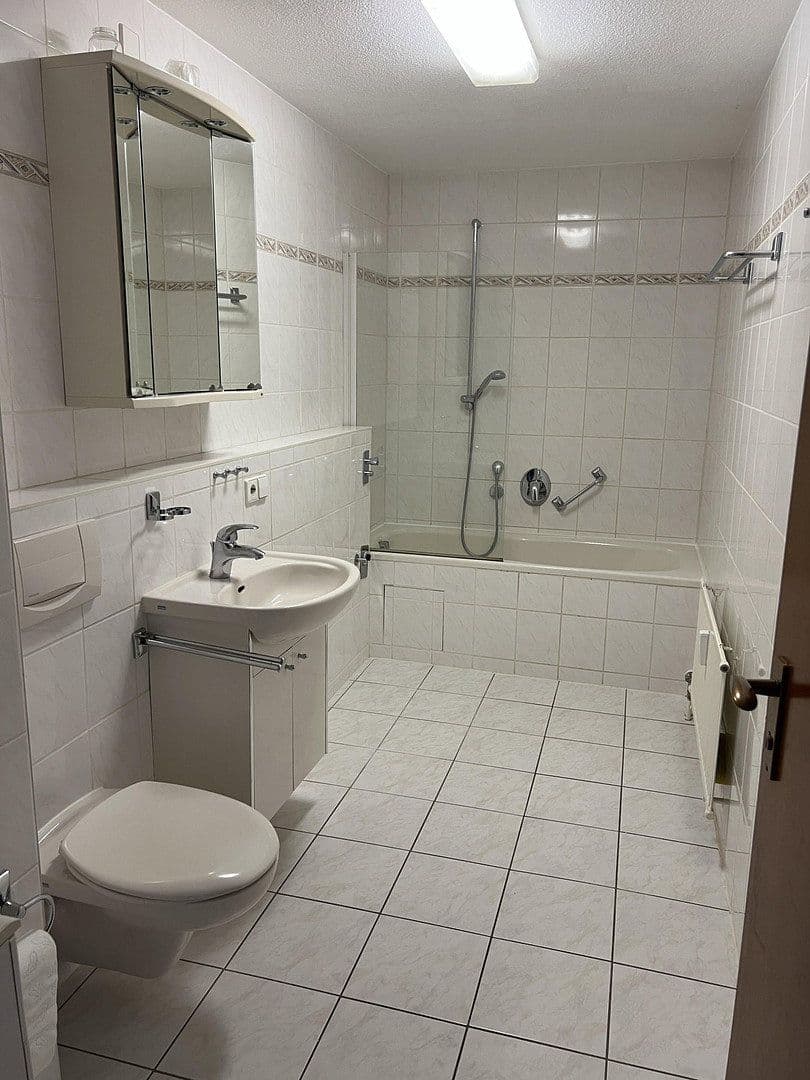 Predaj bytu 4-izbový 119 m², Weilimdorf, Bádensko-Wurttembersko Predaj bytu 4-izbový 119 m², Weilimdorf, Bádensko-Wurttembersko