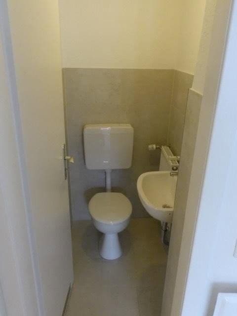 Prenájom bytu 3-izbový 87 m², Kölner Str. 17, Leverkusen, Severné Porýnie - Westfálsko Prenájom bytu 3-izbový 87 m², Kölner Str. 17, Leverkusen, Severné Porýnie - Westfálsko