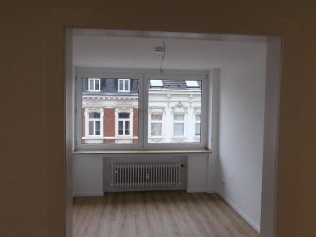 Prenájom bytu 3-izbový 87 m², Kölner Str. 17, Leverkusen, Severné Porýnie - Westfálsko Prenájom bytu 3-izbový 87 m², Kölner Str. 17, Leverkusen, Severné Porýnie - Westfálsko