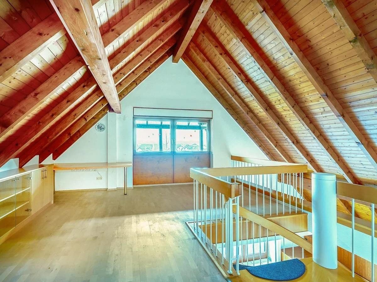 Prenájom bytu 3-izbový 115 m², Bachstraße 37, Rheinstetten, Bádensko-Wurttembersko Prenájom bytu 3-izbový 115 m², Bachstraße 37, Rheinstetten, Bádensko-Wurttembersko