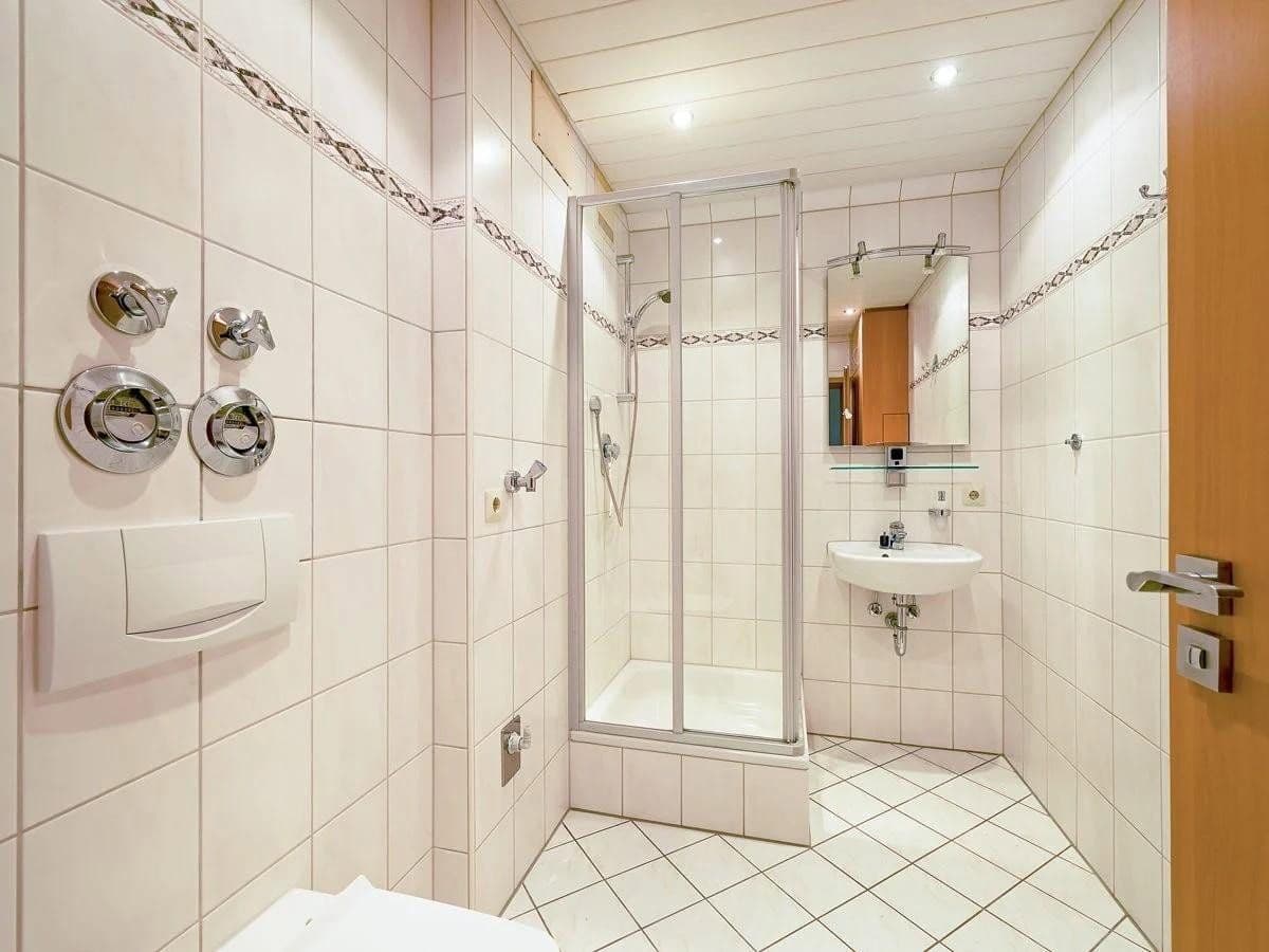 Prenájom bytu 3-izbový 115 m², Bachstraße 37, Rheinstetten, Bádensko-Wurttembersko Prenájom bytu 3-izbový 115 m², Bachstraße 37, Rheinstetten, Bádensko-Wurttembersko