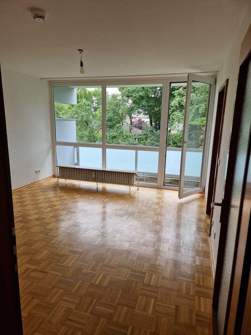 Prenájom bytu 1-izbový 40 m², Münchnerstr. 56, Unterhaching, Bavorsko Prenájom bytu 1-izbový 40 m², Münchnerstr. 56, Unterhaching, Bavorsko