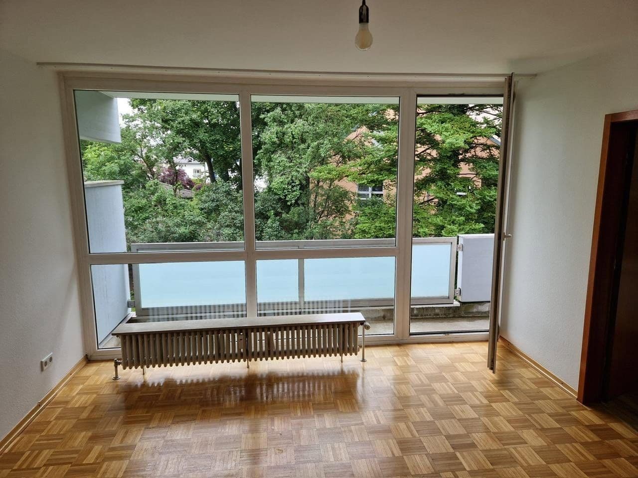 Prenájom bytu 1-izbový 40 m², Münchnerstr. 56, Unterhaching, Bavorsko Prenájom bytu 1-izbový 40 m², Münchnerstr. 56, Unterhaching, Bavorsko