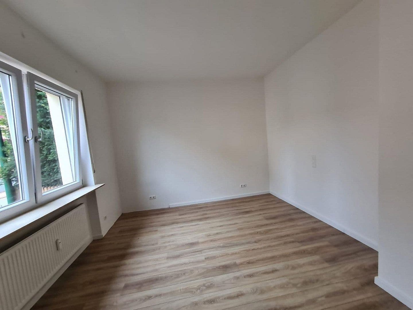 Prenájom bytu 3-izbový 80 m², Wormser Straße 24, Nackenheim, Porýnie-Falcko Prenájom bytu 3-izbový 80 m², Wormser Straße 24, Nackenheim, Porýnie-Falcko