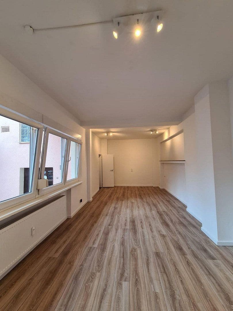 Prenájom bytu 3-izbový 80 m², Wormser Straße 24, Nackenheim, Porýnie-Falcko Prenájom bytu 3-izbový 80 m², Wormser Straße 24, Nackenheim, Porýnie-Falcko