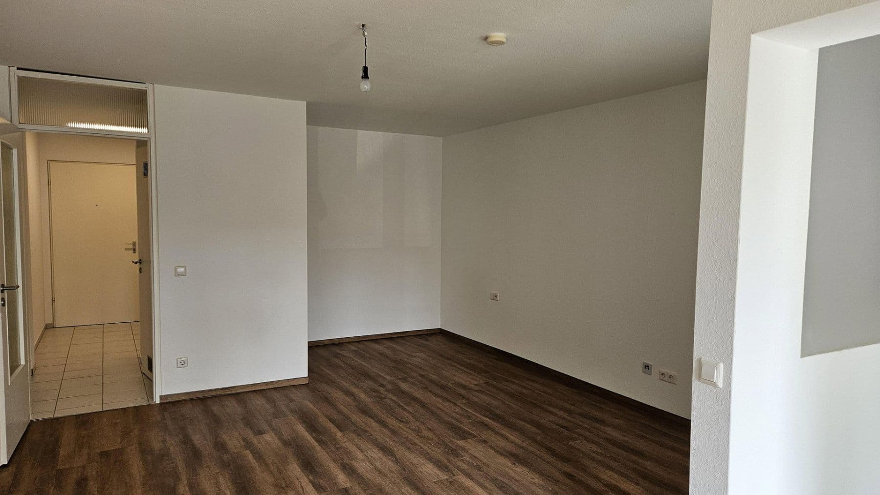 Prenájom bytu 1-izbový 42 m², Münchinger Weg 9, Schwieberdingen, Bádensko-Wurttembersko Prenájom bytu 1-izbový 42 m², Münchinger Weg 9, Schwieberdingen, Bádensko-Wurttembersko