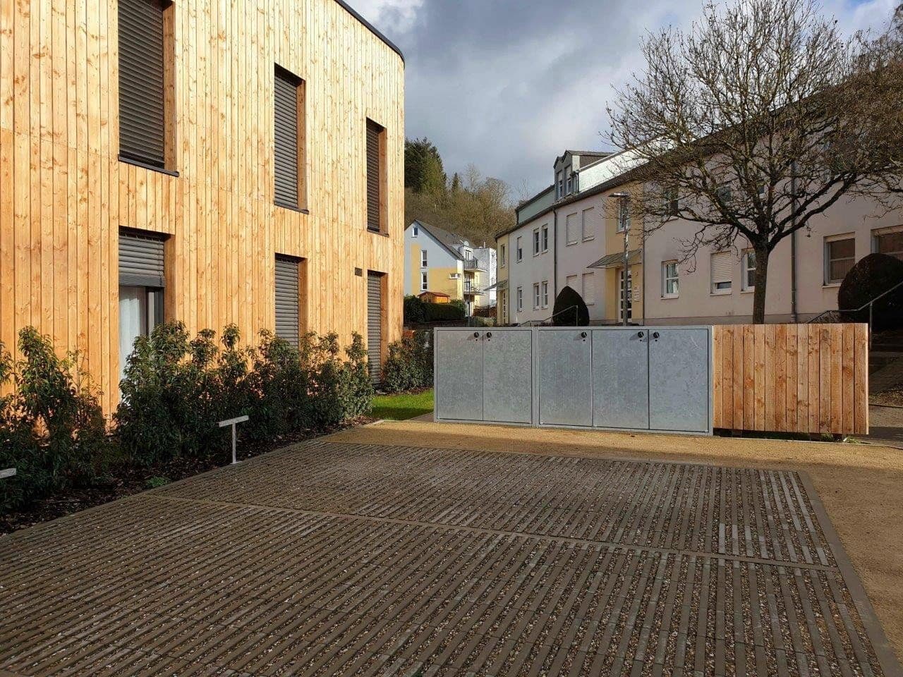 Predaj domu 568 m², pozemek 704 m², Schwarzer Weg 20 c, Trier, Porýnie-Falcko Predaj domu 568 m², pozemek 704 m², Schwarzer Weg 20 c, Trier, Porýnie-Falcko