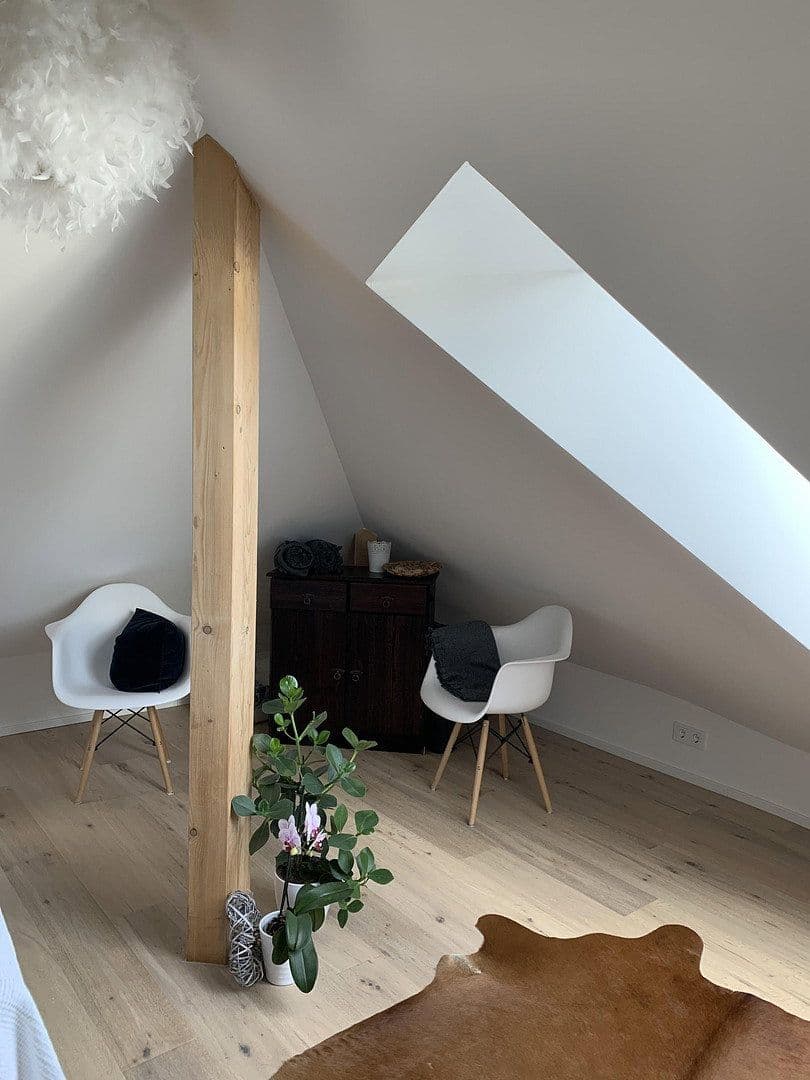 Predaj domu 568 m², pozemek 704 m², Schwarzer Weg 20 c, Trier, Porýnie-Falcko Predaj domu 568 m², pozemek 704 m², Schwarzer Weg 20 c, Trier, Porýnie-Falcko