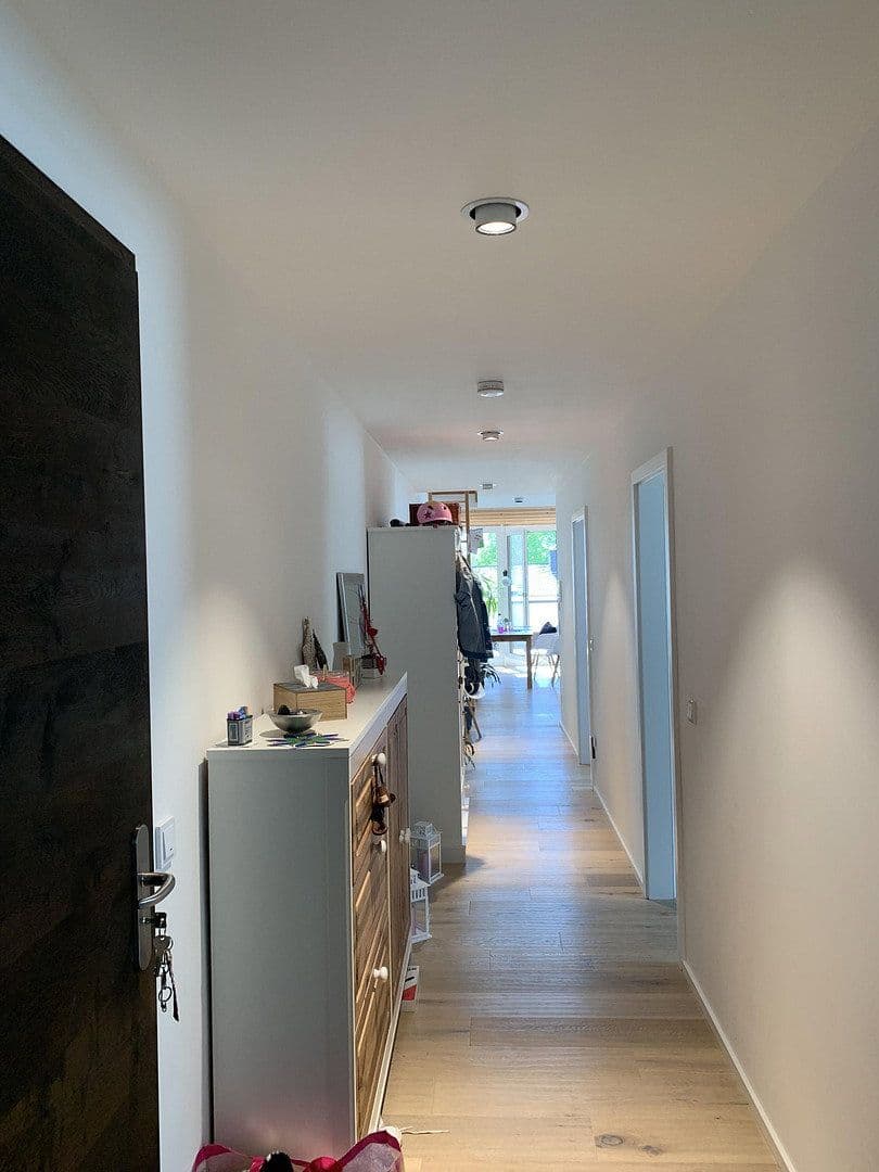 Predaj domu 568 m², pozemek 704 m², Schwarzer Weg 20 c, Trier, Porýnie-Falcko Predaj domu 568 m², pozemek 704 m², Schwarzer Weg 20 c, Trier, Porýnie-Falcko