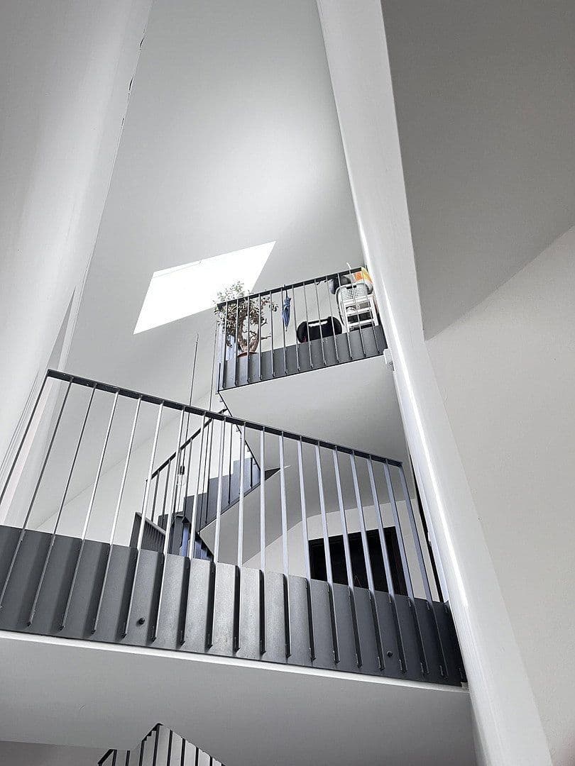 Predaj domu 568 m², pozemek 704 m², Schwarzer Weg 20 c, Trier, Porýnie-Falcko Predaj domu 568 m², pozemek 704 m², Schwarzer Weg 20 c, Trier, Porýnie-Falcko