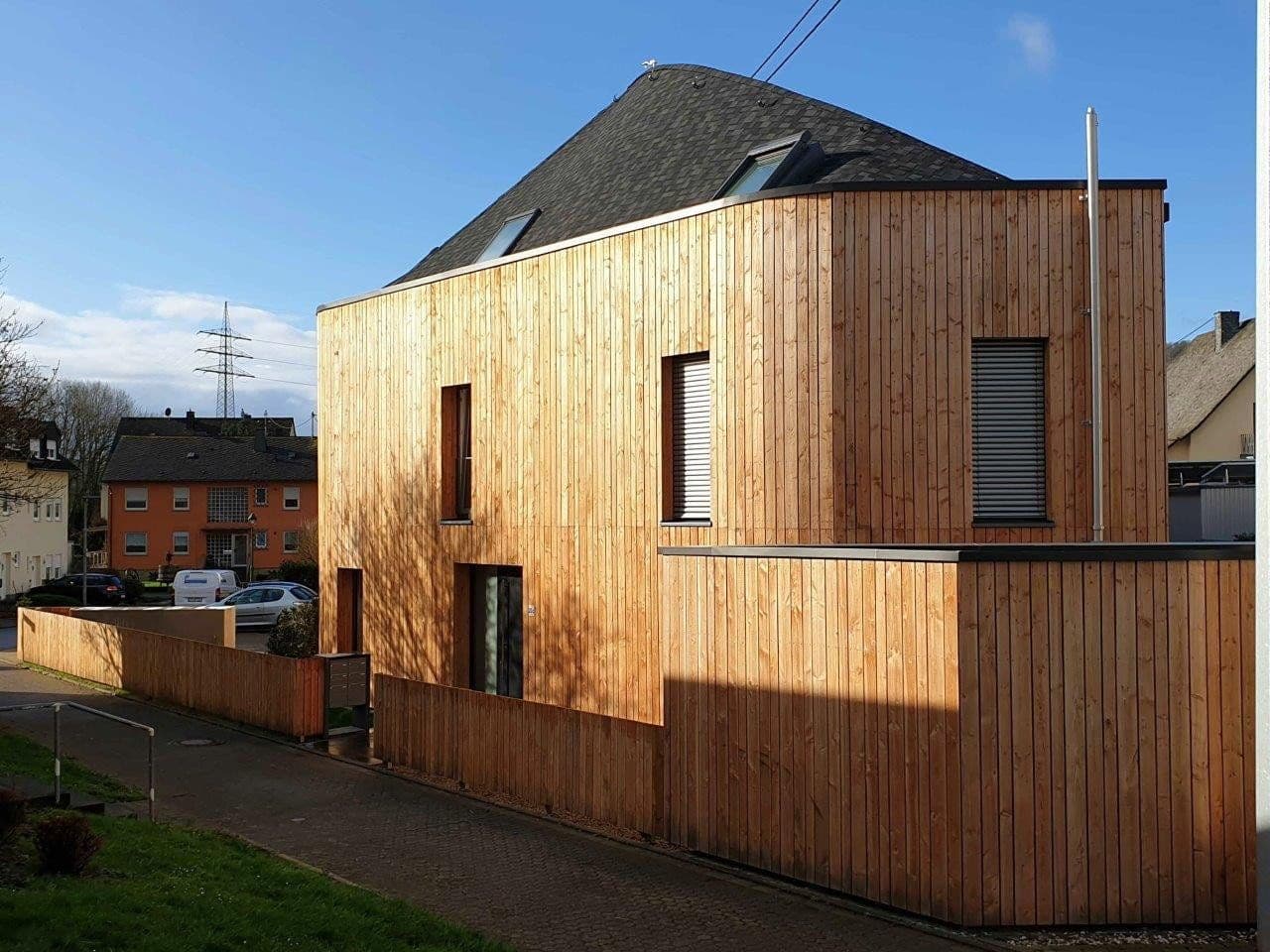 Predaj domu 568 m², pozemek 704 m², Schwarzer Weg 20 c, Trier, Porýnie-Falcko Predaj domu 568 m², pozemek 704 m², Schwarzer Weg 20 c, Trier, Porýnie-Falcko