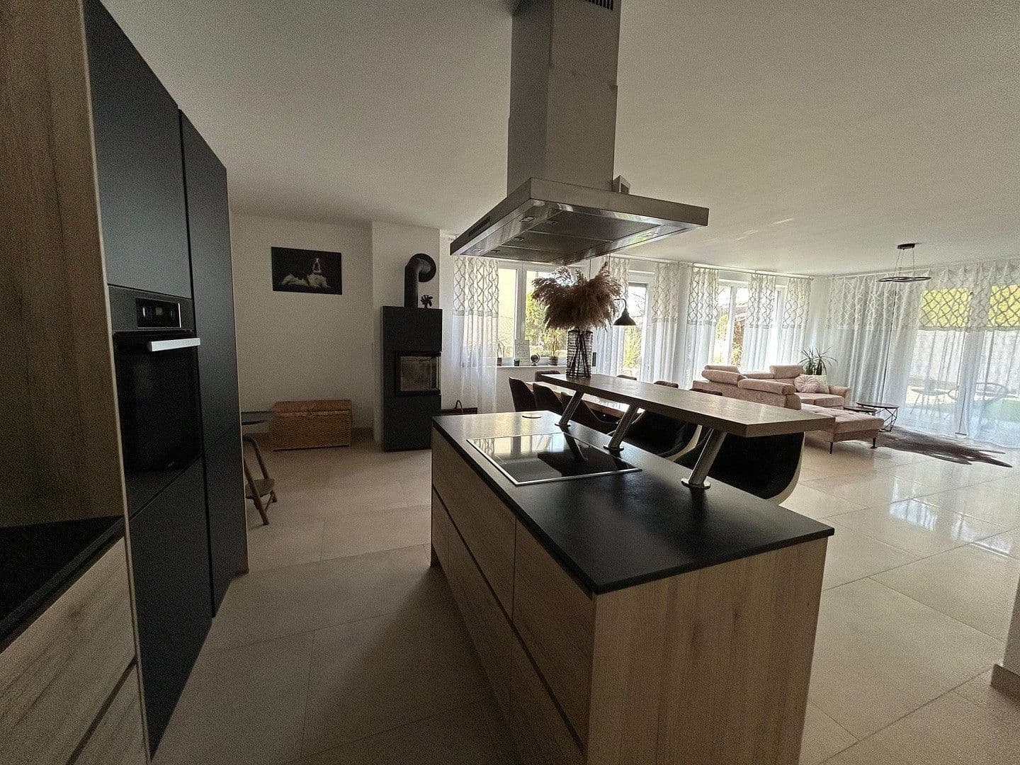 Predaj bytu 3-izbový 104 m², Niefern-Öschelbronn, Bádensko-Wurttembersko Predaj bytu 3-izbový 104 m², Niefern-Öschelbronn, Bádensko-Wurttembersko
