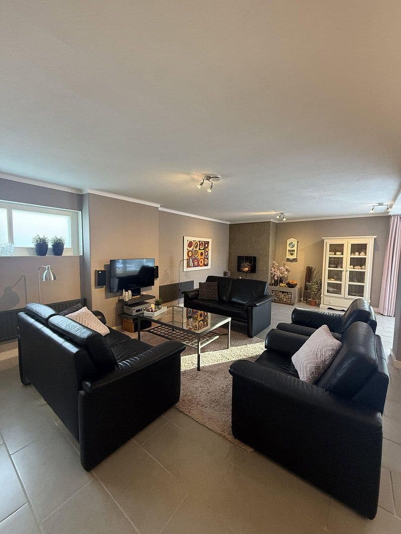 Predaj domu 150 m², pozemek 569 m², Rheine, Severné Porýnie - Westfálsko Predaj domu 150 m², pozemek 569 m², Rheine, Severné Porýnie - Westfálsko