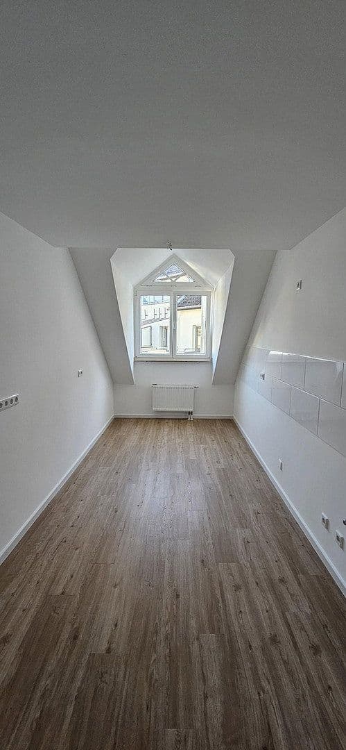 Prenájom bytu 4-izbový 116 m², Ratingen, Severné Porýnie - Westfálsko Prenájom bytu 4-izbový 116 m², Ratingen, Severné Porýnie - Westfálsko
