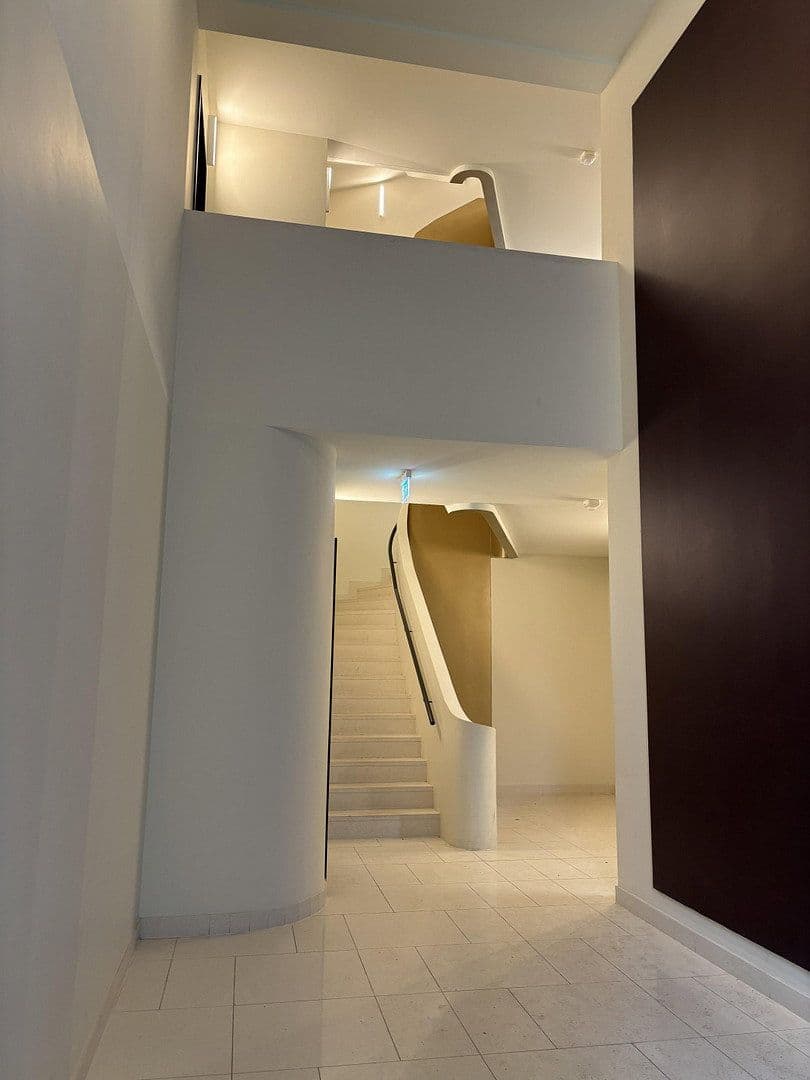 Predaj bytu 3-izbový 86 m², Kommandantenstraße 77, Berlin, Berlín Predaj bytu 3-izbový 86 m², Kommandantenstraße 77, Berlin, Berlín