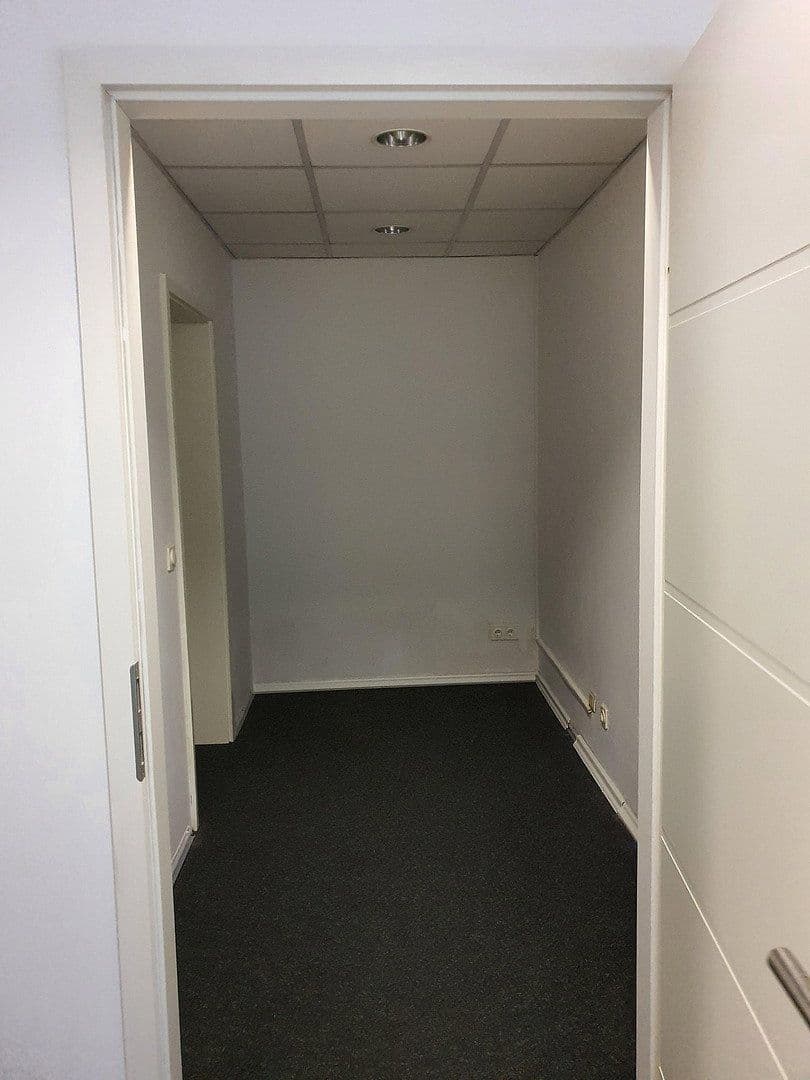 Prenájom kancelárie 62 m², Windbergweg 3, Berlin, Berlín Prenájom kancelárie 62 m², Windbergweg 3, Berlin, Berlín