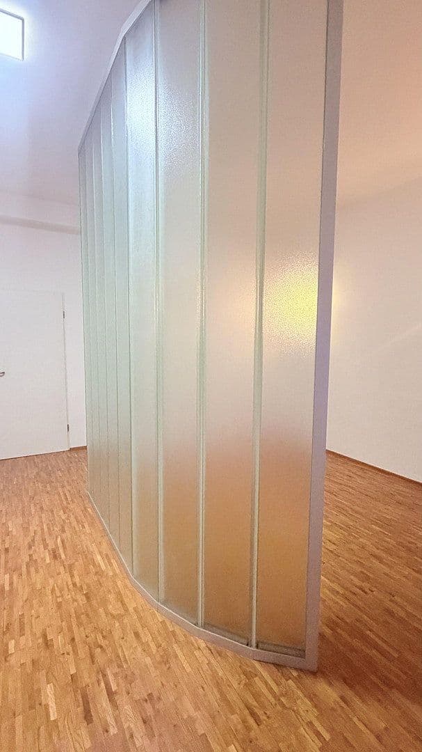 Prenájom bytu 1-izbový 103 m², Kurfürstenwall 9-11, Recklinghausen, Severné Porýnie - Westfálsko Prenájom bytu 1-izbový 103 m², Kurfürstenwall 9-11, Recklinghausen, Severné Porýnie - Westfálsko