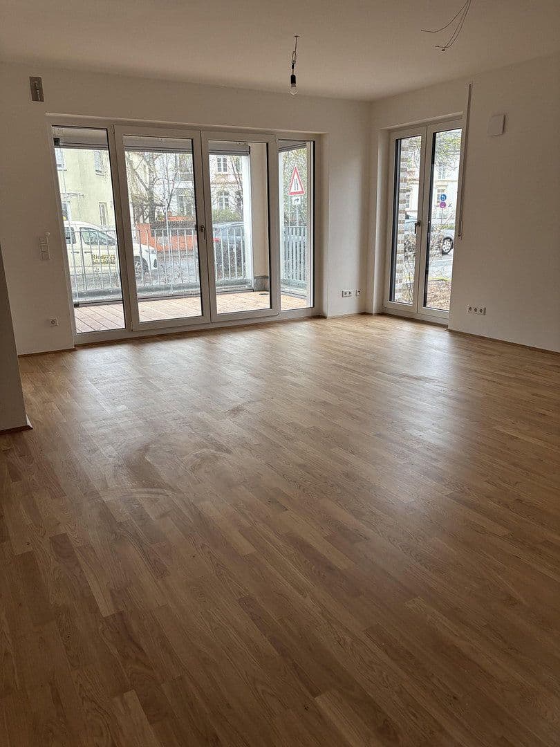 Prenájom bytu 3-izbový 76 m², Eschollbrücker Straße 8, Darmstadt, Hesensko Prenájom bytu 3-izbový 76 m², Eschollbrücker Straße 8, Darmstadt, Hesensko